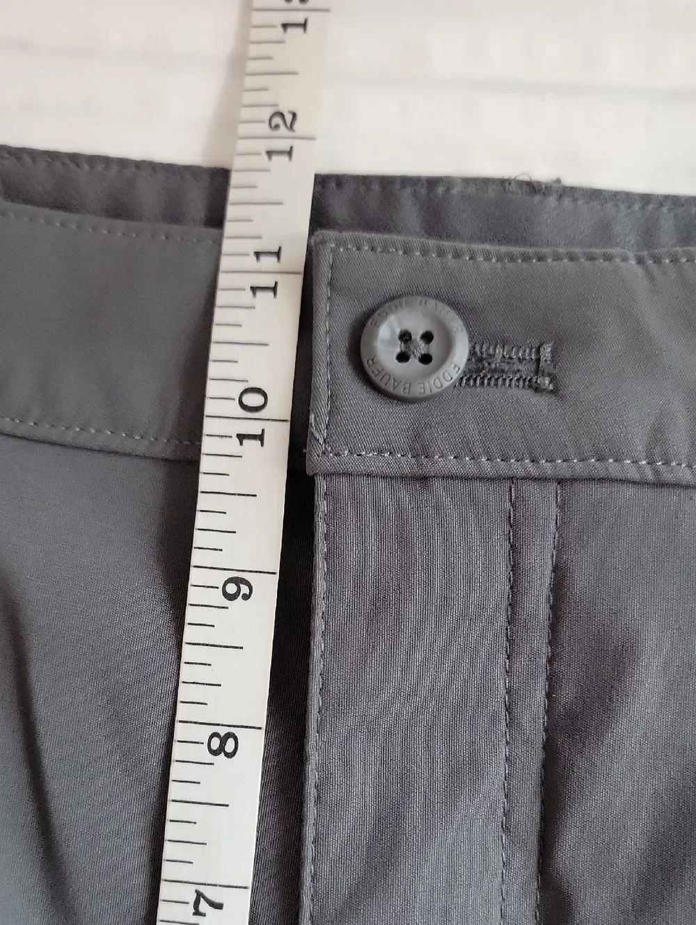 Eddie Bauer Travex Gray Cargo Shorts - Lightweight Nylon Utility Mens 36 X 34